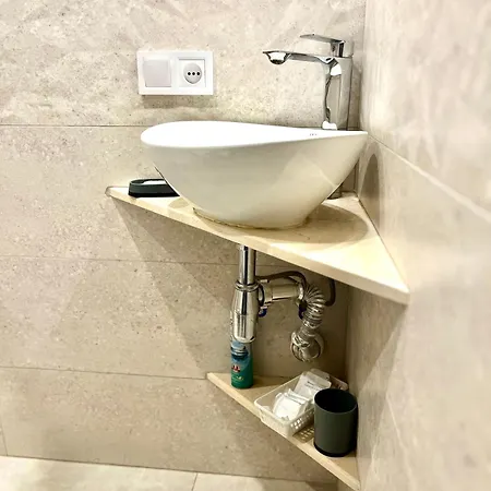 3 -apartевро двушка центр звітні документи Διαμέρισμα *